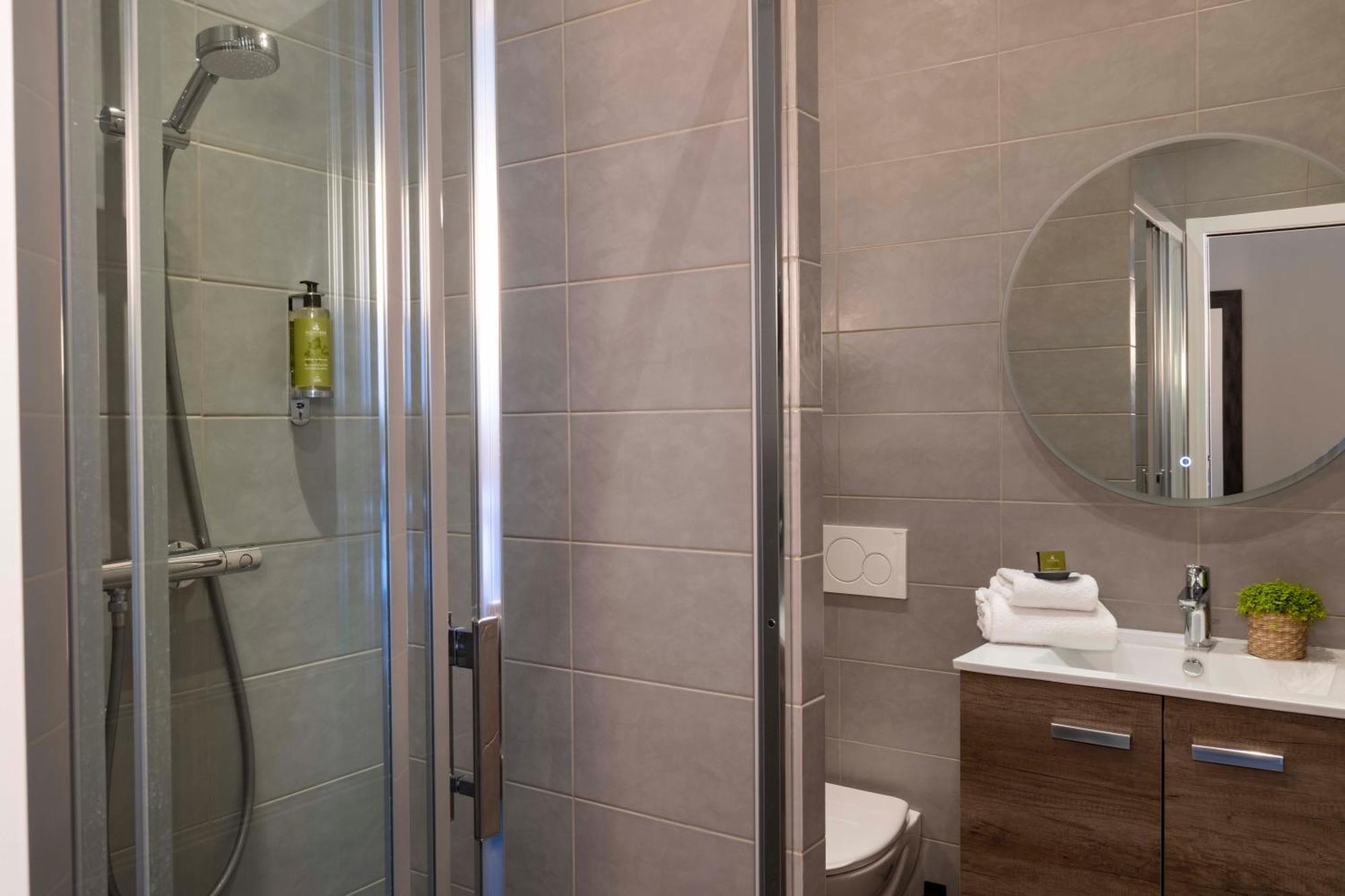 Hotel Le Fer A Cheval Трувил сюр Мер Екстериор снимка